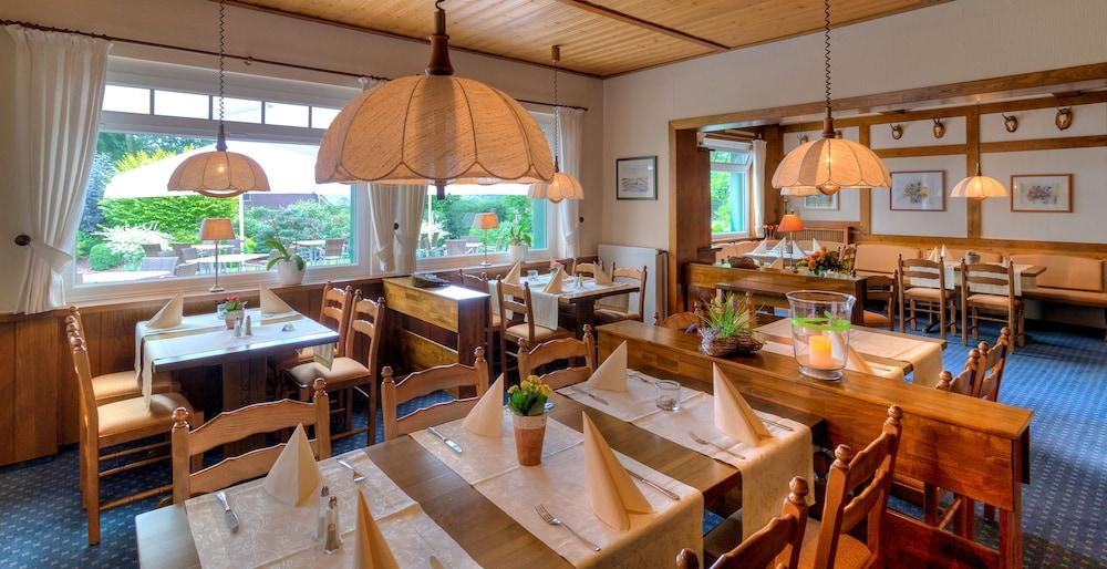 Landgasthof "Zum Gruenen Walde" 노르트홀츠 외부 사진